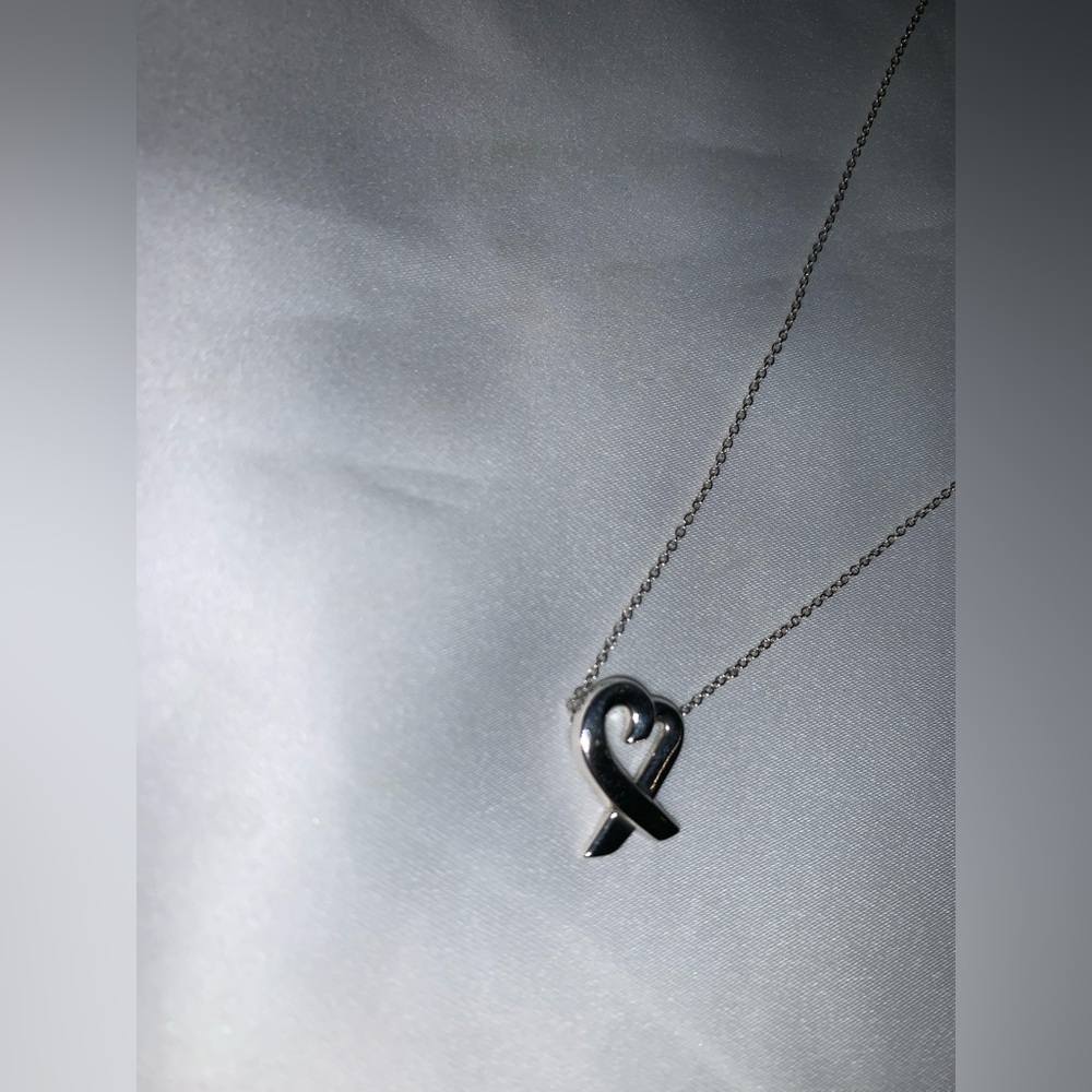 Tiffany Paloma Picasso® Loving Heart Sterling Silver Pendant - great condition